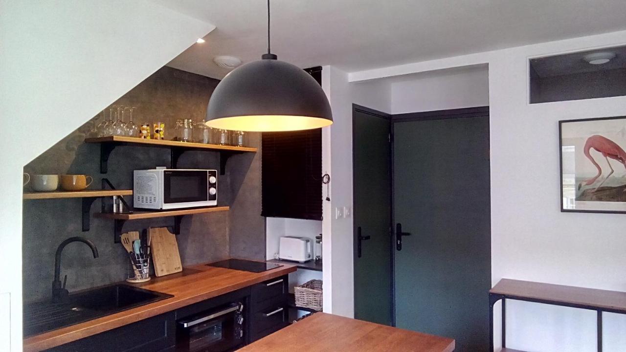 Les Appartements Du 31 - Centre Ville - 3E Etage - 35M2 Quimper Kültér fotó