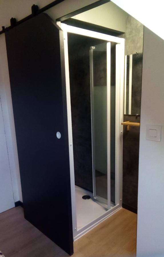 Les Appartements Du 31 - Centre Ville - 3E Etage - 35M2 Quimper Kültér fotó